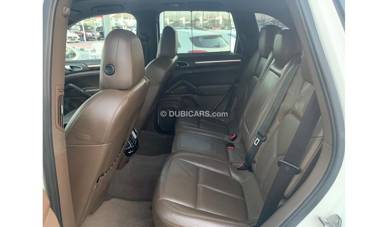 Porsche Cayenne Porsche Cayenne S_Gcc_2011_Excellent_Condition _Full option