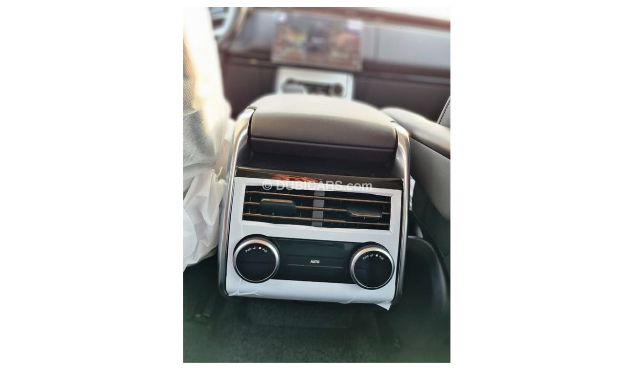 Land Rover Range Rover 2023 Model Range Rover VOGUE 4.4L V8 Petrol SE
