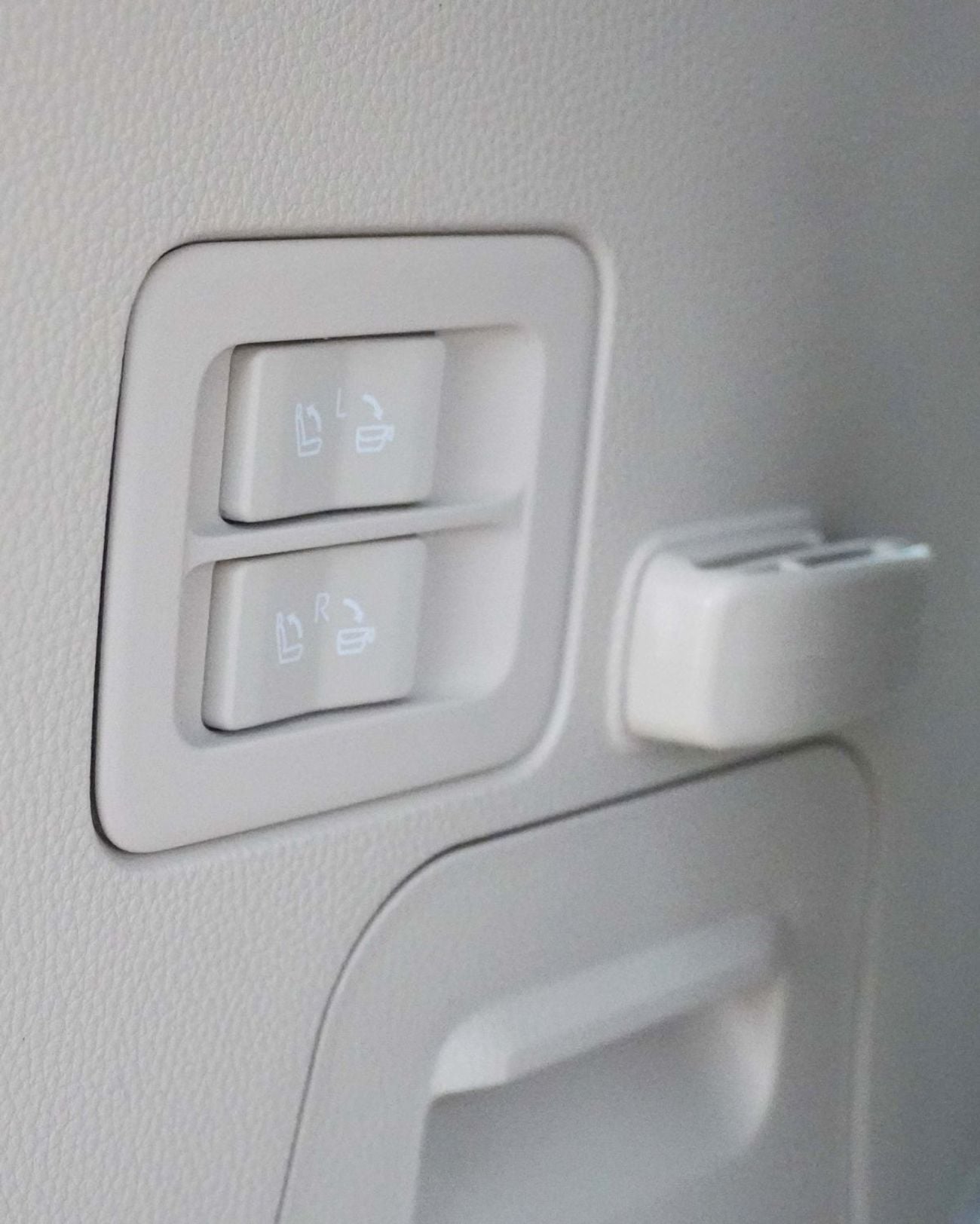 Toyota Land Cruiser 2025 MODEL TOYOTA LAND CRUISER VX 3.5L HYBRID