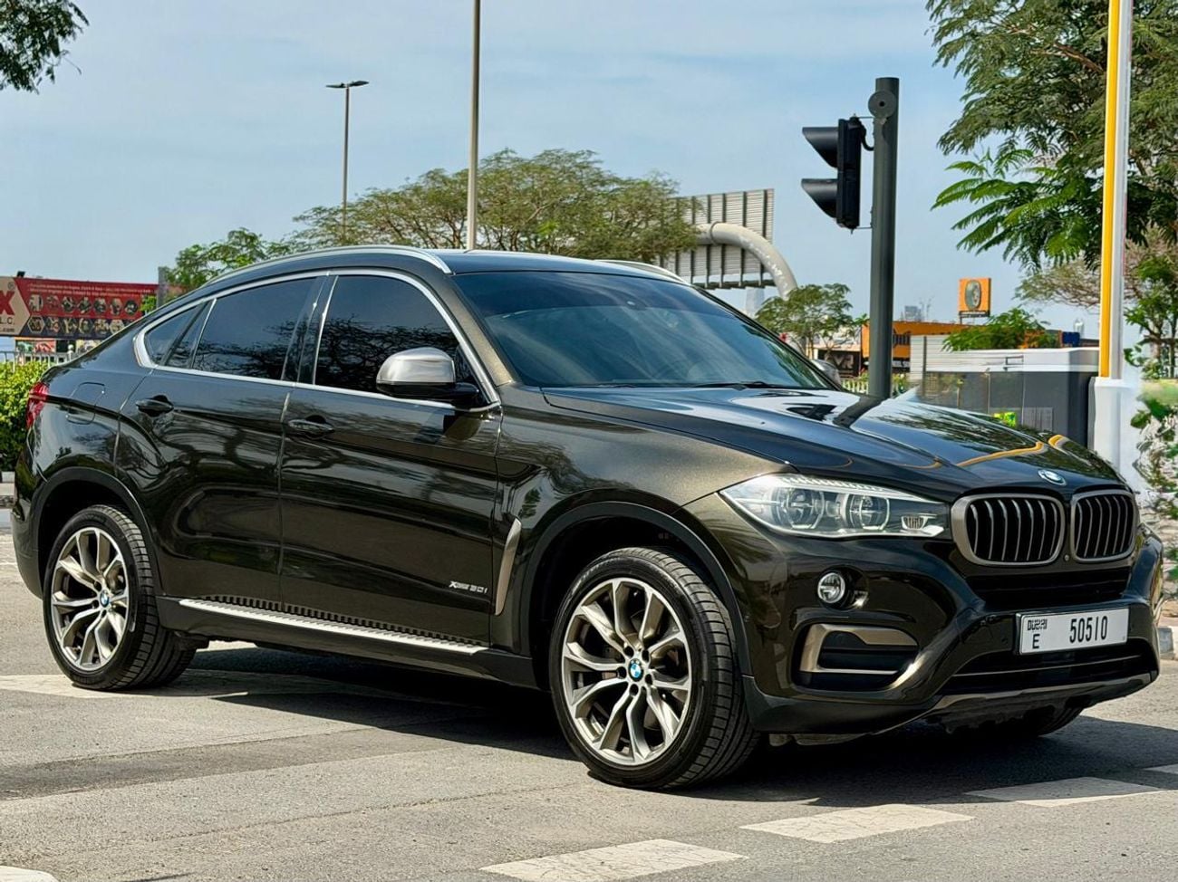 بي أم دبليو X6 50i لاكجري