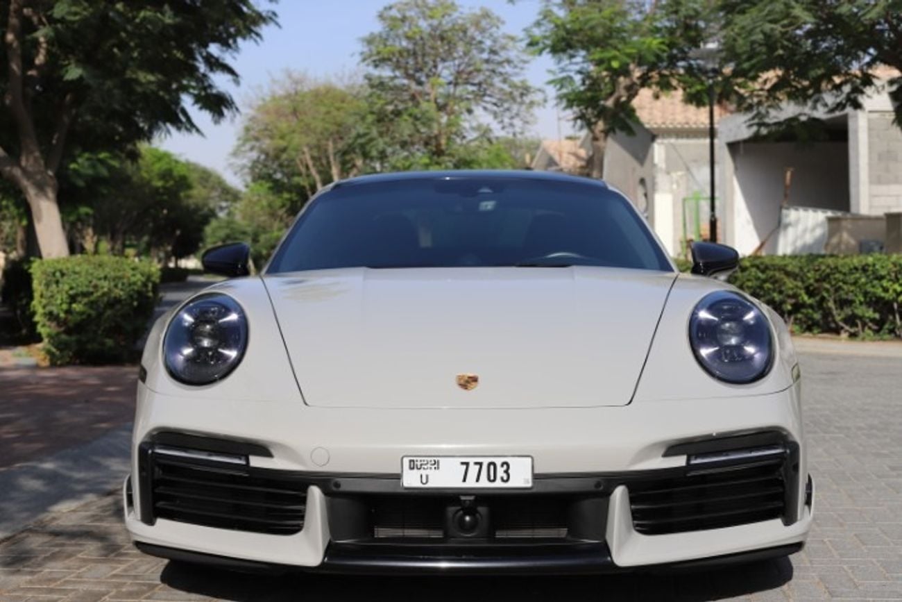 بورش 911 Turbo S 3.8L (640 HP) Coupe