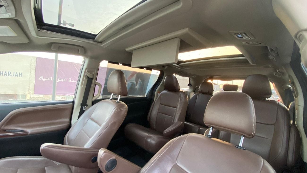 Toyota Sienna VIP OPTION 3.6L V6