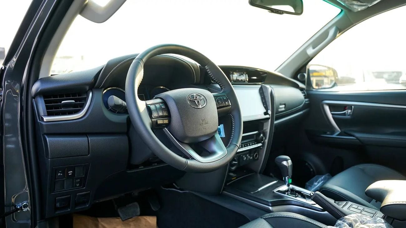 Toyota Fortuner SR5 4.0L V6 GCC Specs