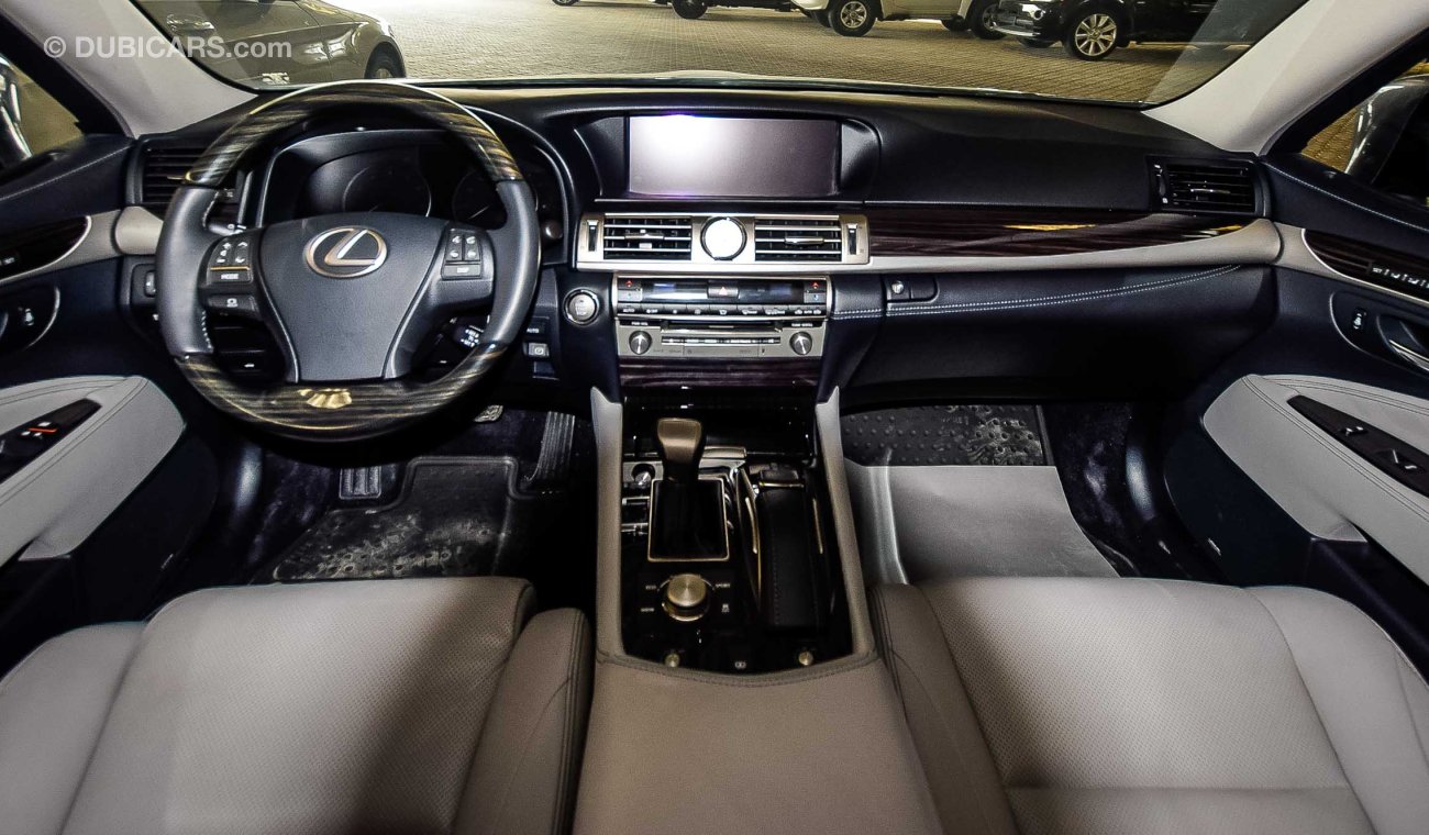 Lexus LS460 AWD