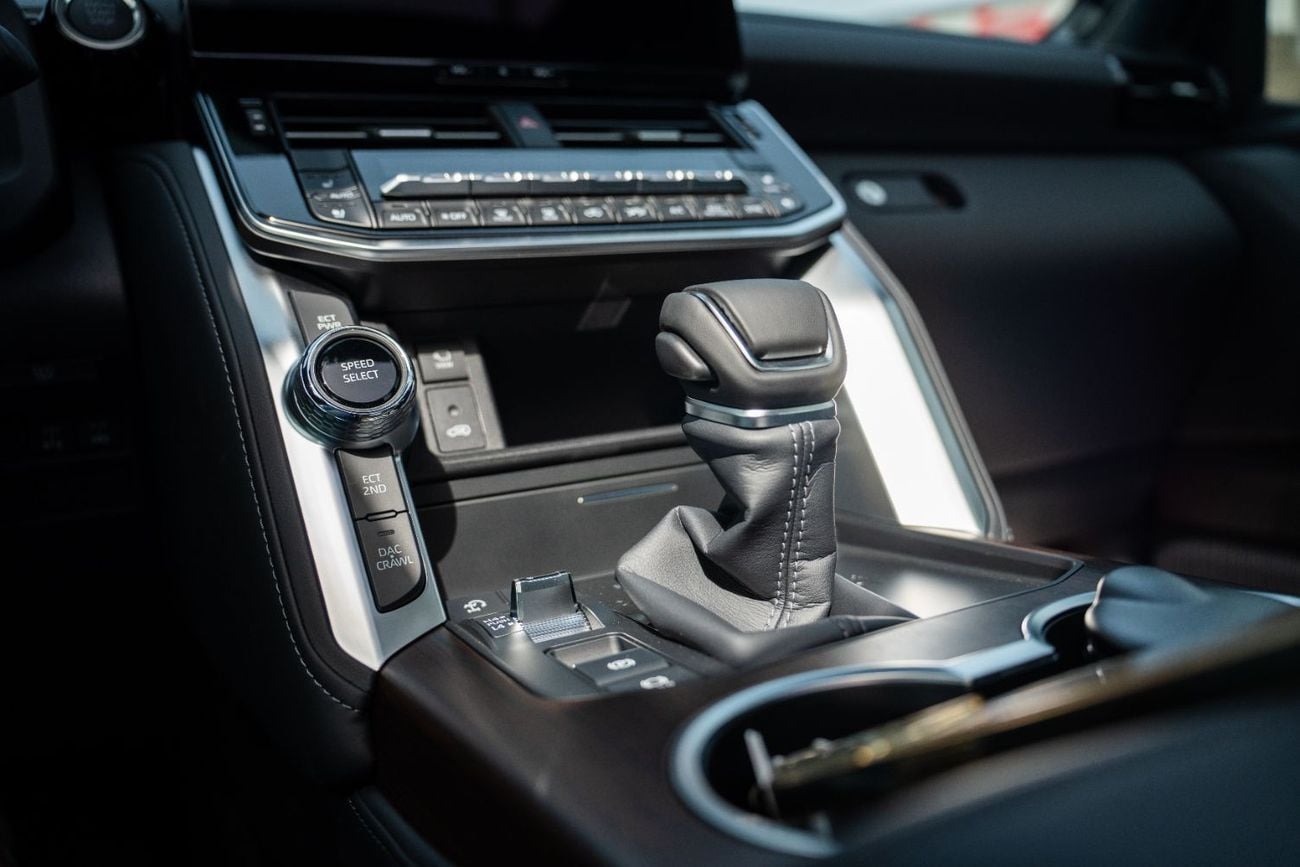 تويوتا لاند كروزر 2026 Toyota Land Cruiser GXR (4.0L V6)