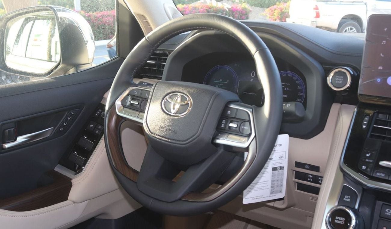 تويوتا لاند كروزر 2026 Model Toyota Land Cruiser (LC300) VX, 4.0L Petrol 4WD 6A/T