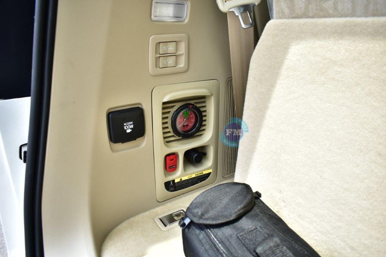 Toyota Land Cruiser 300 VXR V6 3.5L Twin Turbo Petrol 7 Seat Automatic