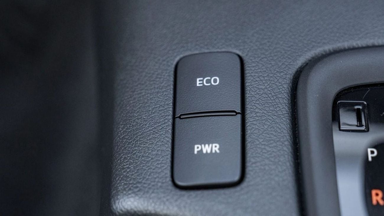 Toyota Hilux HILUX 2.4L AT