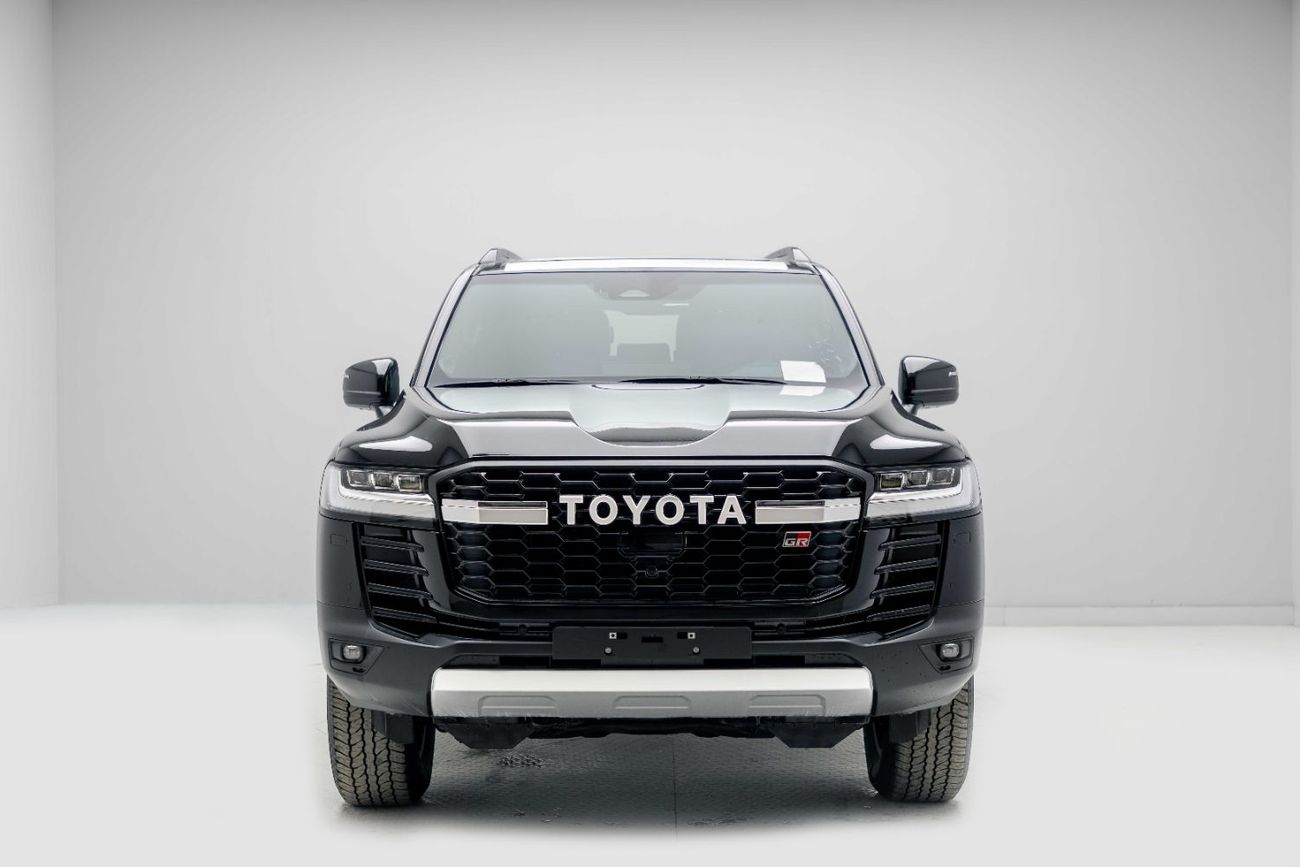 تويوتا لاند كروزر GRS 3.5L - Black Inside Maroon | Export Only