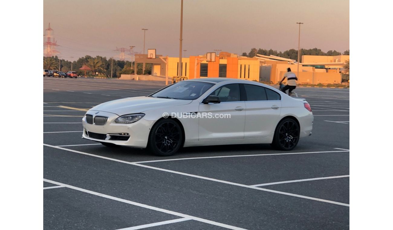 BMW 650i Luxury MODEL 2013 GCC CAR PREFECT CONDITION INSIDE AND OUTSIDE FULL OPTION PANORAMIC ROOF LEATHER SE
