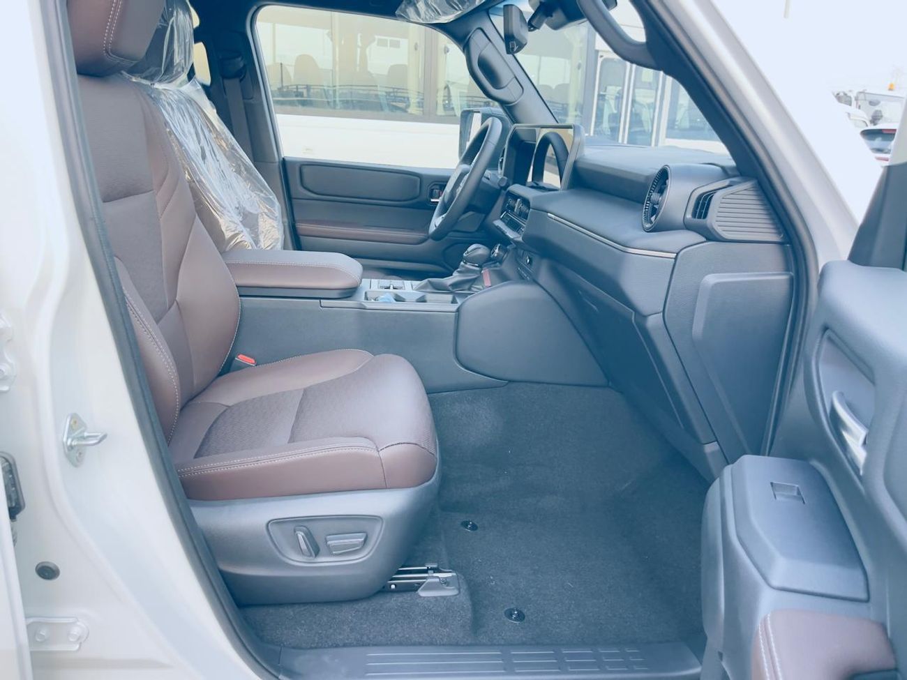 تويوتا برادو adventure 2.8l