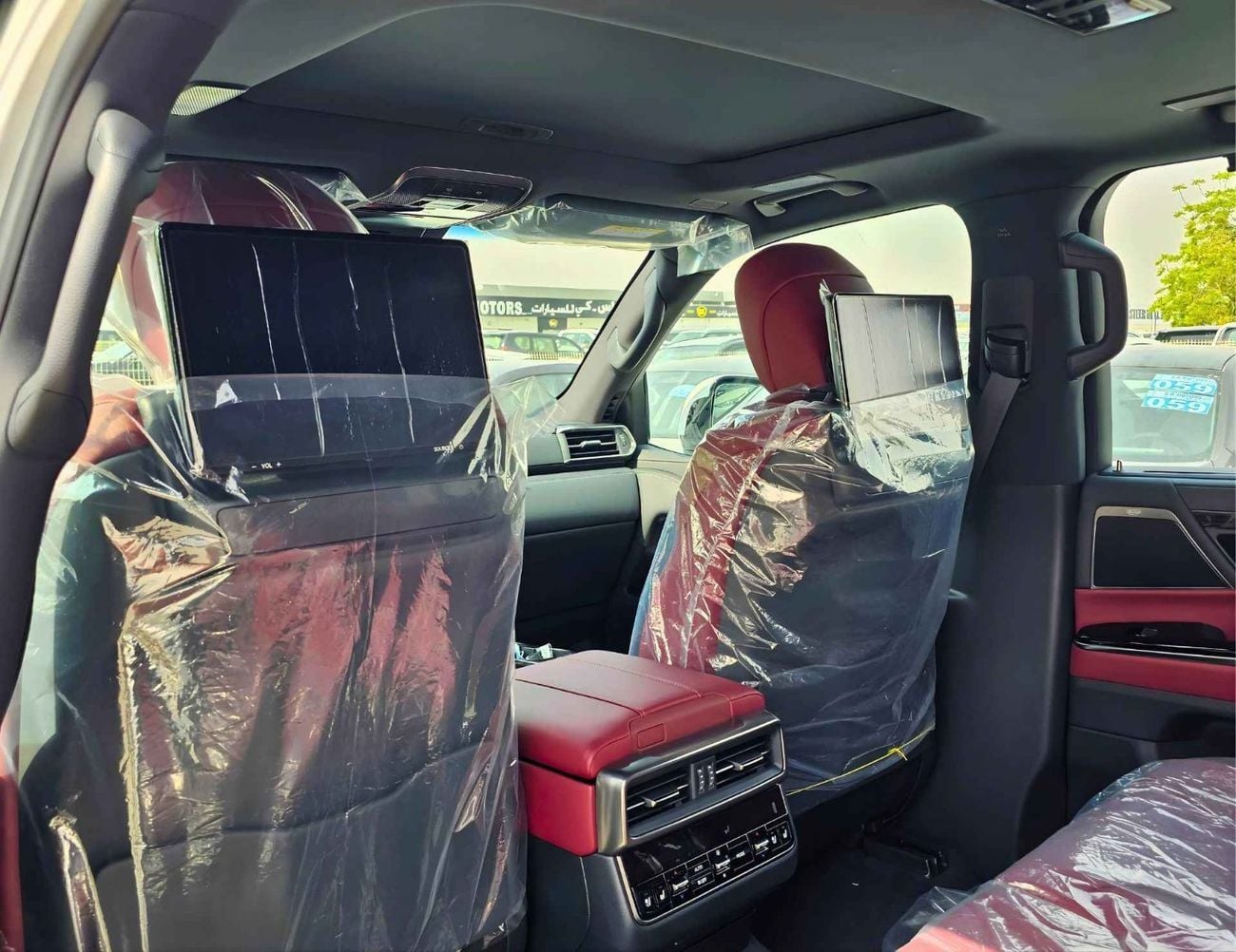 لكزس LX 500 MARK LEVINSON /3.3L V6 DIESEL/ RADAR/LEATHER WITH POWER SEATS/HEADS UP DISPLAY/FULL OPTION (CODE#LX5