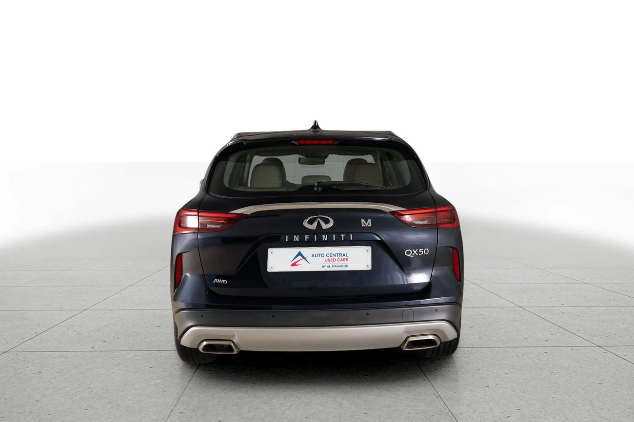 إنفينيتي QX50 LUXE 2.0