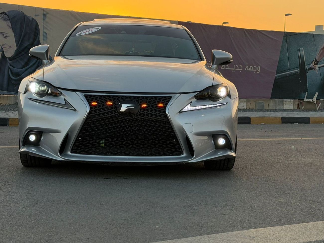 لكزس IS 350 حاله ممتازه من الداخل والخارج