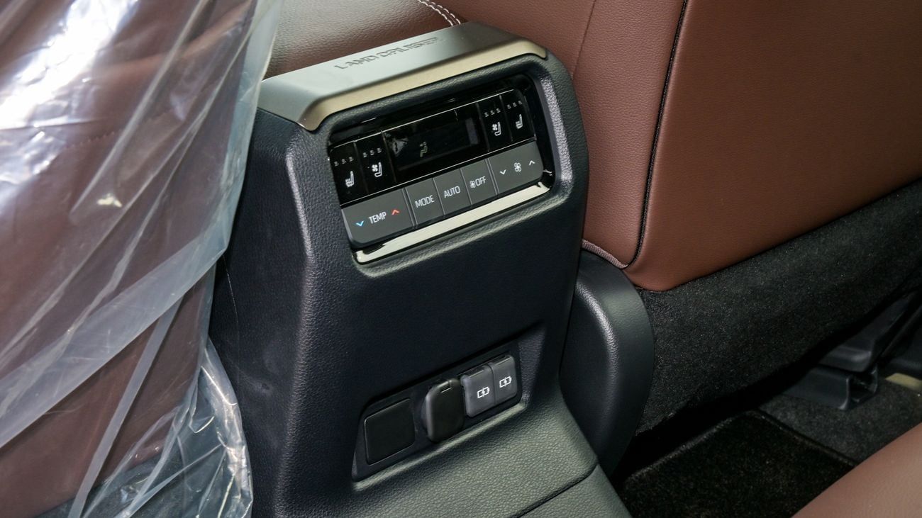 تويوتا برادو Adventure Mono Tone 2.4T