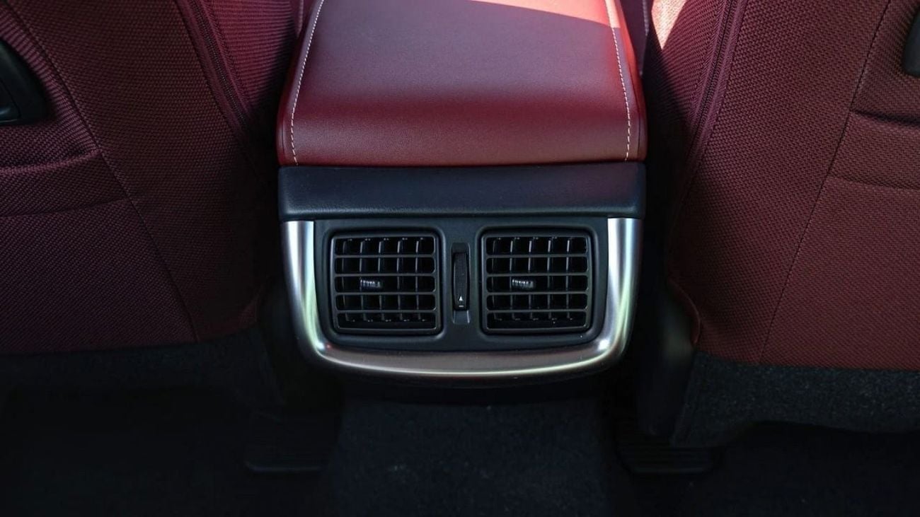 تويوتا هيلوكس HILUX 2.7L MANUAL