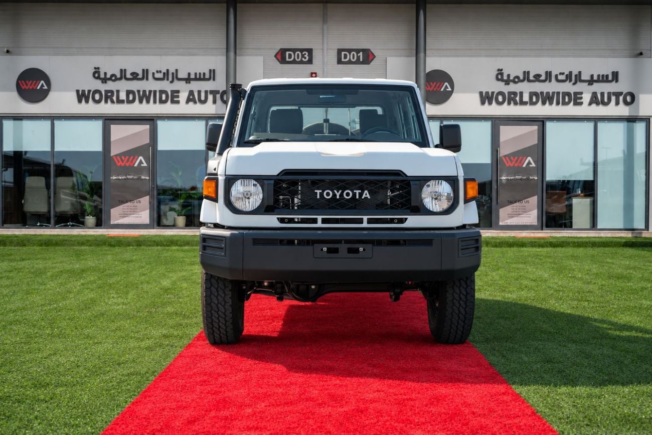 Toyota Land Cruiser Pickup 70 LC79 Double Cab 2.8L Turbo Diesel STD DL-E A/T 2026 MODEL GCC SPECS