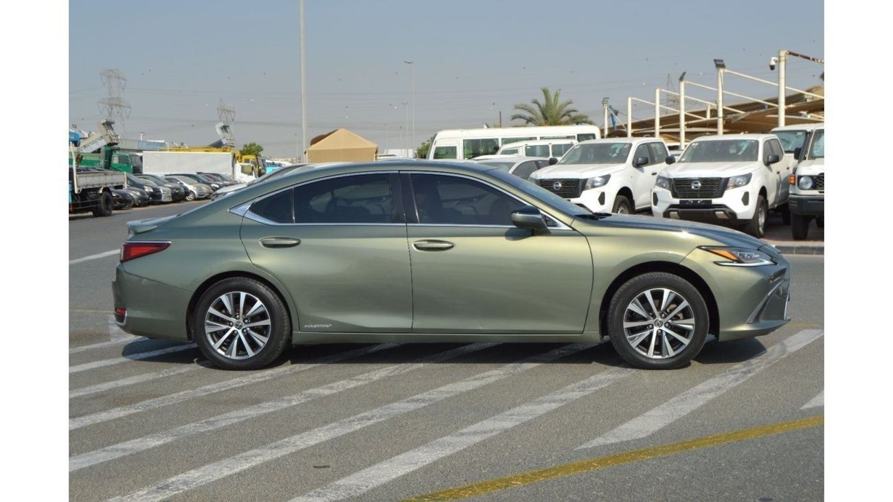 Lexus ES 300 Hybrid ES300H