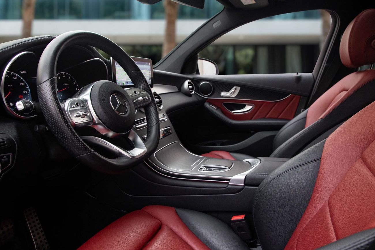 Mercedes-Benz GLC 200 3,584 P.M  | 0% Downpayment | Mercedes-Benz GLC200 | Stunning!