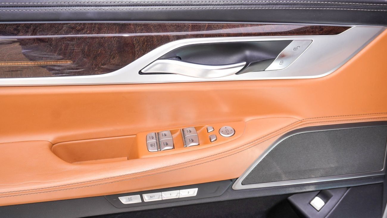 بي أم دبليو 740Li