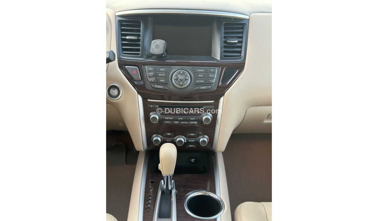 Nissan Pathfinder Platinum MODEL 2013 GCC CAR PREFECT CONDITION INSIDE AND OUTSIDE FULL OPTION PANORAMIC ROOF LEATHER