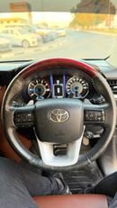 Toyota Fortuner 2017 | RHD | 2.8L DIESEL ENGINE | 4 X 4 | PARKING SENSOR | PUSH START ENGINE | DUAL TONE LEATHER SEA