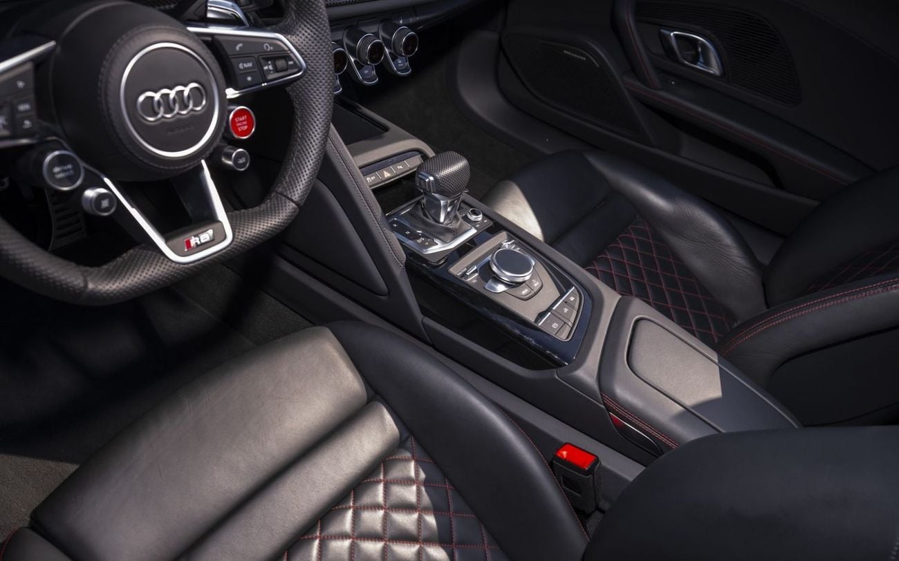 Audi R8 Spyder FSI 4.2L (420 HP) Audi R8 2024 Imported