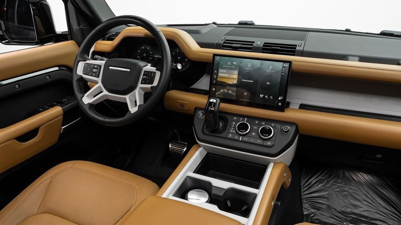 Land Rover Defender HSE P400 - 2025 - GCC - Under Warranty