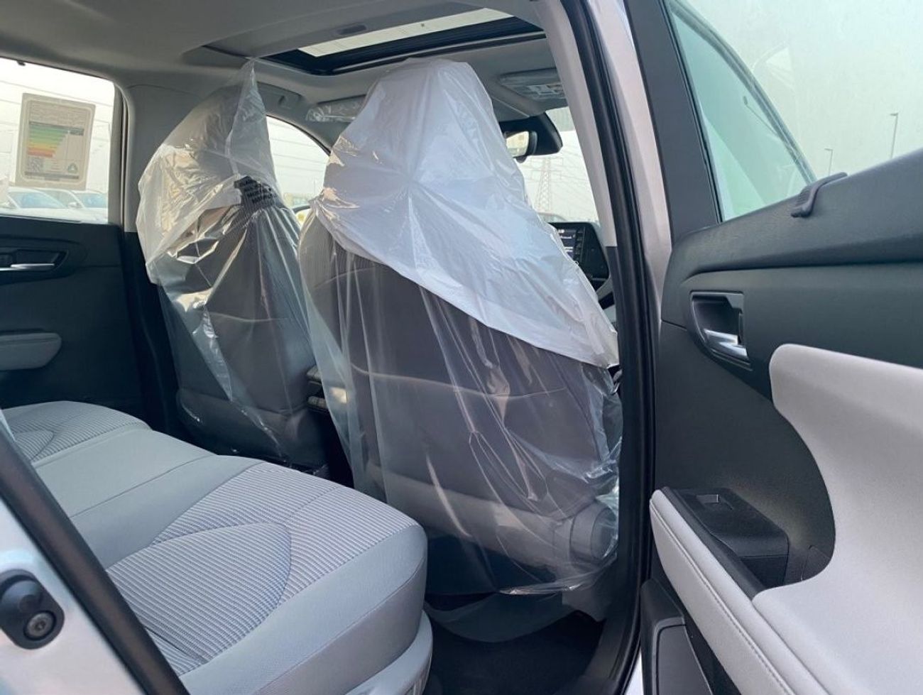 تويوتا هايلاندر 2022 2.5L PETROL GLE HYBRID 4x4 FOR EXPORT