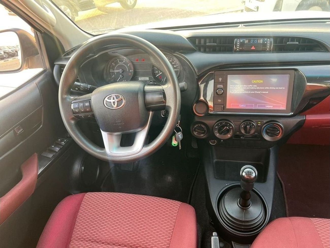 تويوتا هيلوكس 2021 TOYOTA HILUX 2.8L V4 **DIESEL** MANUAL TRANSMISSION  + POWER WINDOW + 4X4  - DOUBLE CABIN - wit