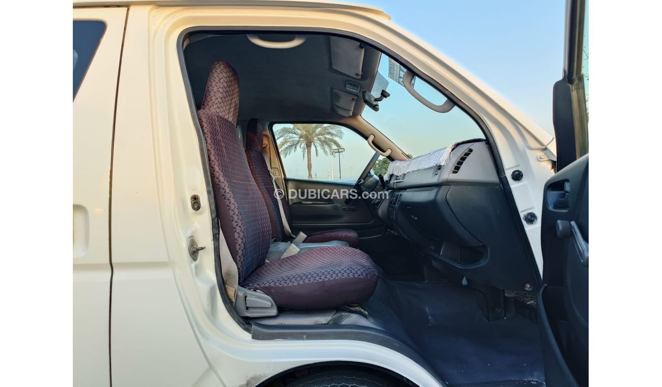 Toyota Hiace HIACE PASSENGER VAN / DIESEL / (LOT # 5006883)