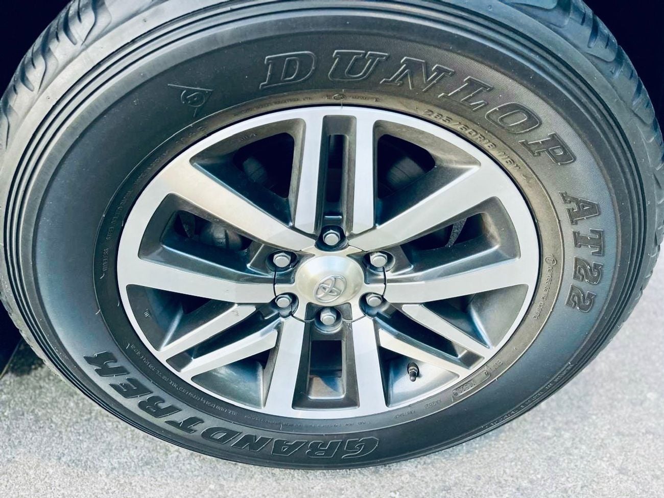 Toyota Fortuner VXR