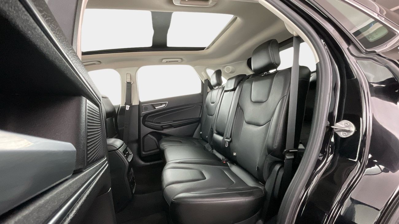 فورد إدج Titanium / Titanium Plus | شامل الضمان | 0 ﺪﻔﻋﺓ ﺃﻮﻟﻯ