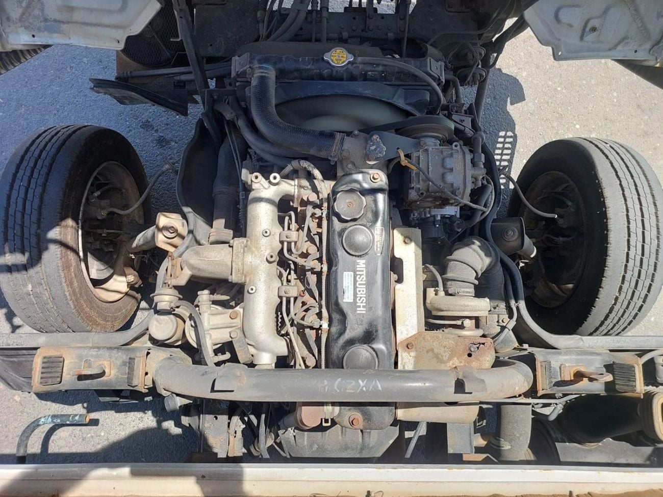 Mitsubishi Fuso Canter MITSUBISHI CANTER TRUCK RHD 1992 MODEL 3.9 L DIESEL MANUAL(PM60495)