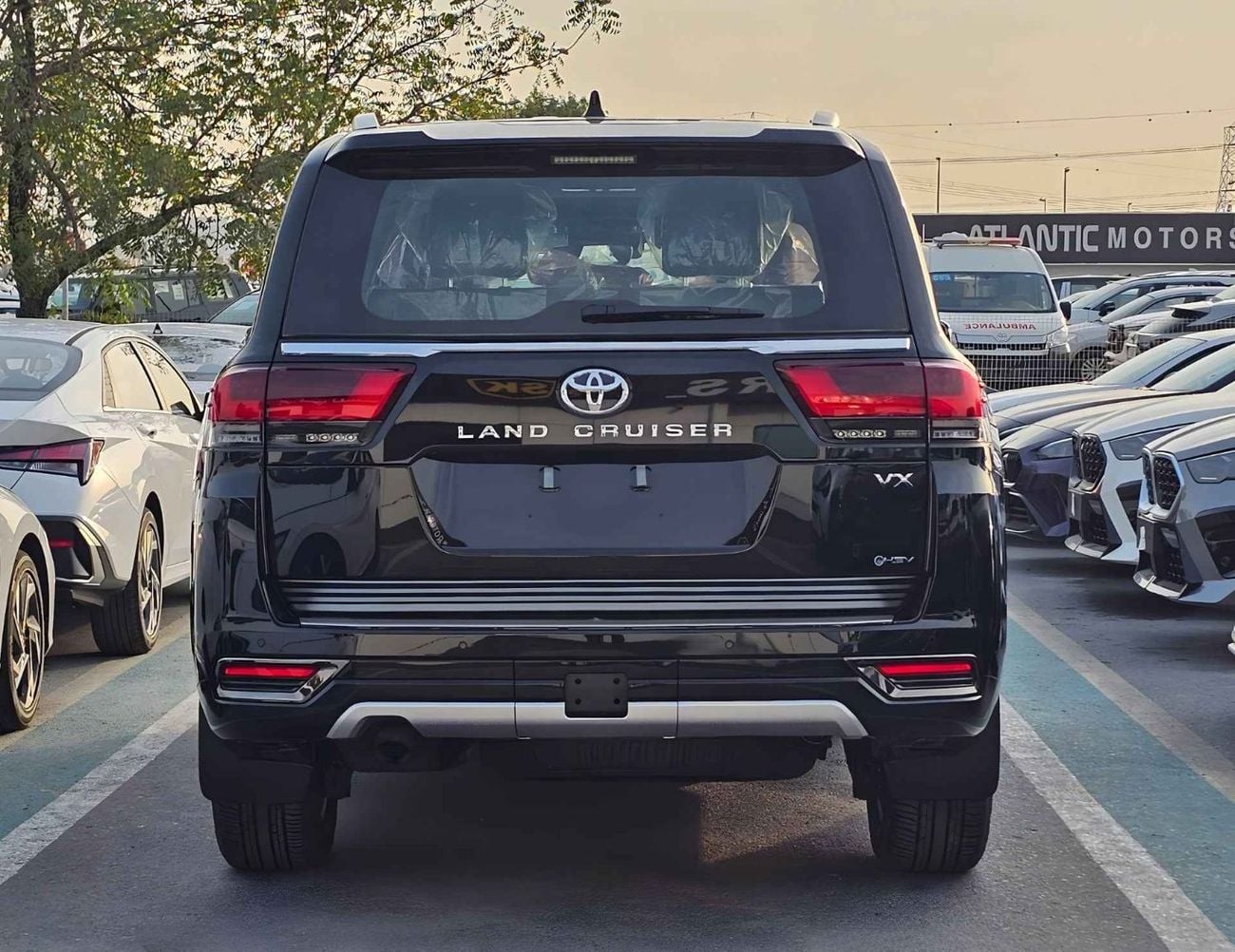 Toyota Land Cruiser VX HYBRID / 3.5L V6 PETROL /RADAR/BIG DVD/JBL SPKRS/COOL BOX/LETAHER WITH MEMORY SEATS (CODE#VXH25)