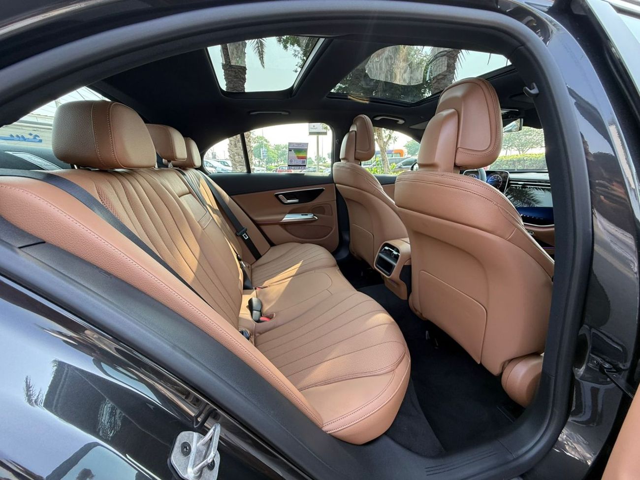 مرسيدس بنز E200 MERCEDES BENZ E200 | GCC SPECS | YEAR: 2026 | BRAND NEW | GARGASH CAR 5 YEARS WARRANTY AND SERVICE C