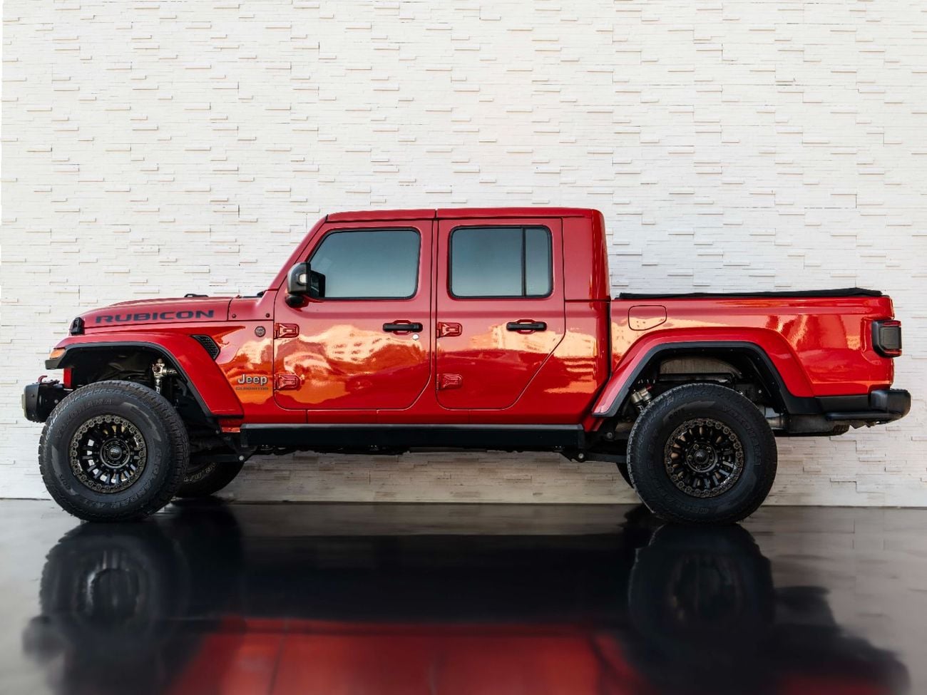 جيب جلادياتور RUBICON LAUNCH EDITION
