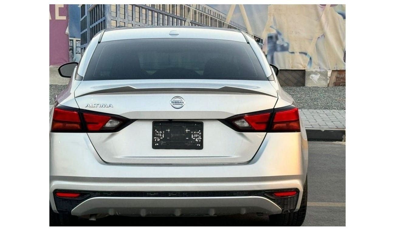 نيسان ألتيما 2.5 SV In excellent condition and requires no expenses