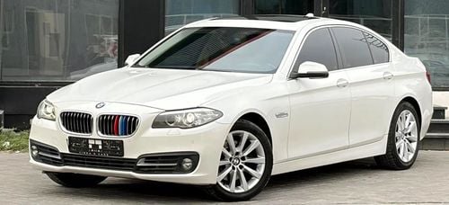 بي أم دبليو 520i Exclusive 2.0L
