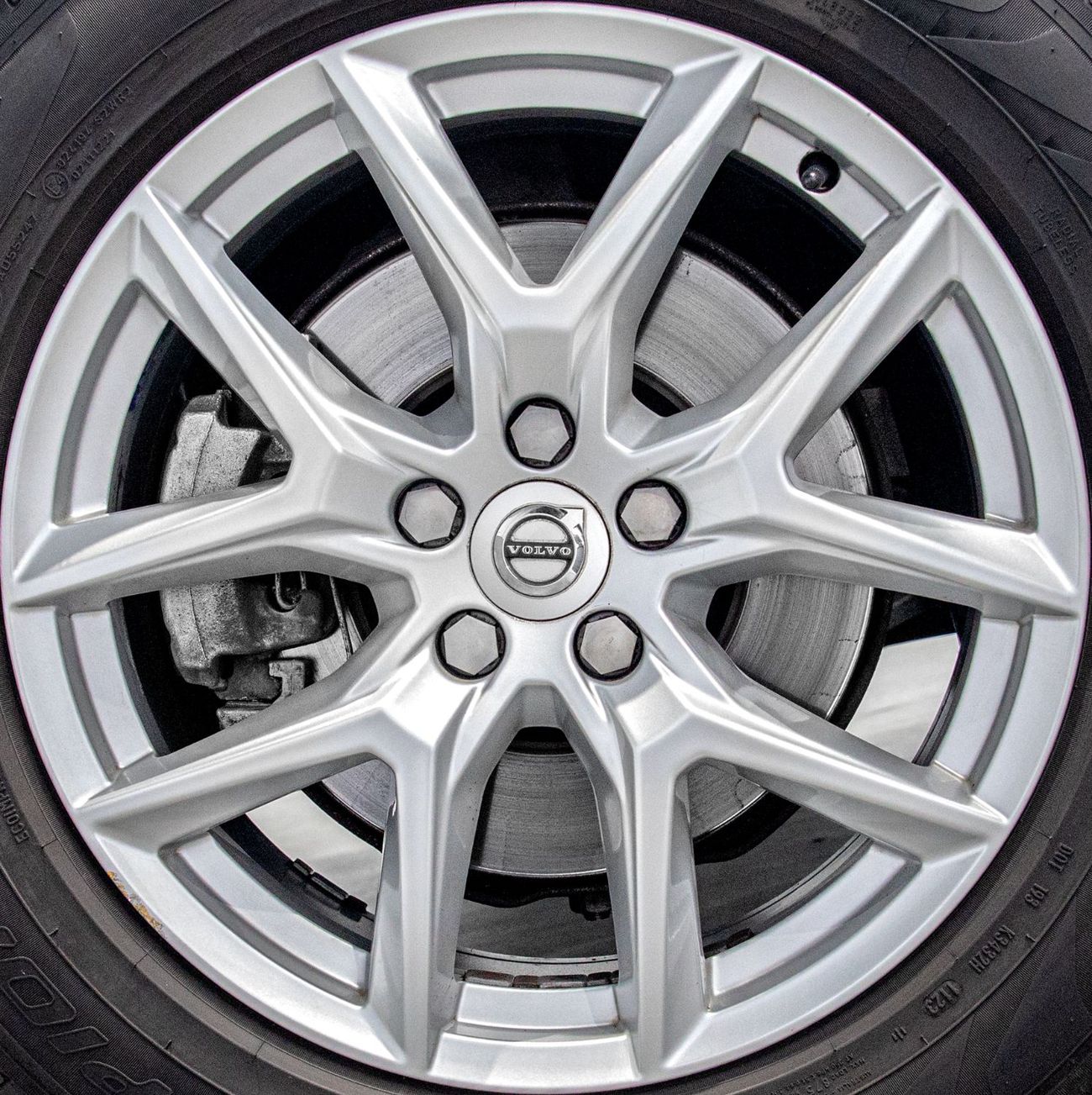 Volvo XC60 Momentum 2.0L FWD