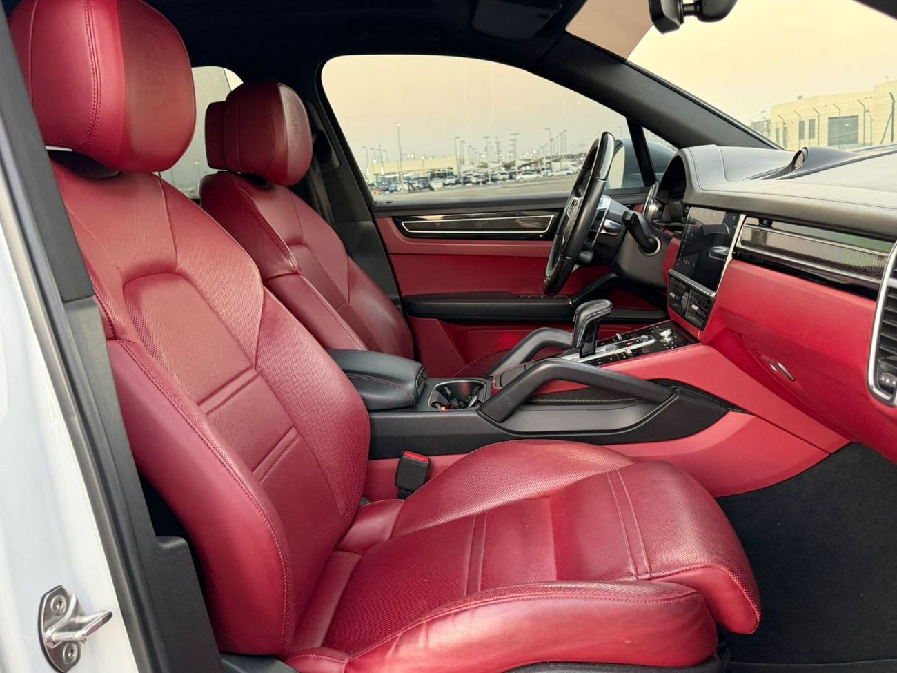 Porsche Cayenne S 2.9L (435 HP)