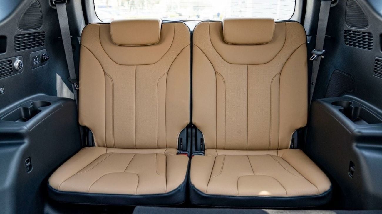 Hyundai Santa Fe LUXURY 2.5P AT MY2023 –BLACK