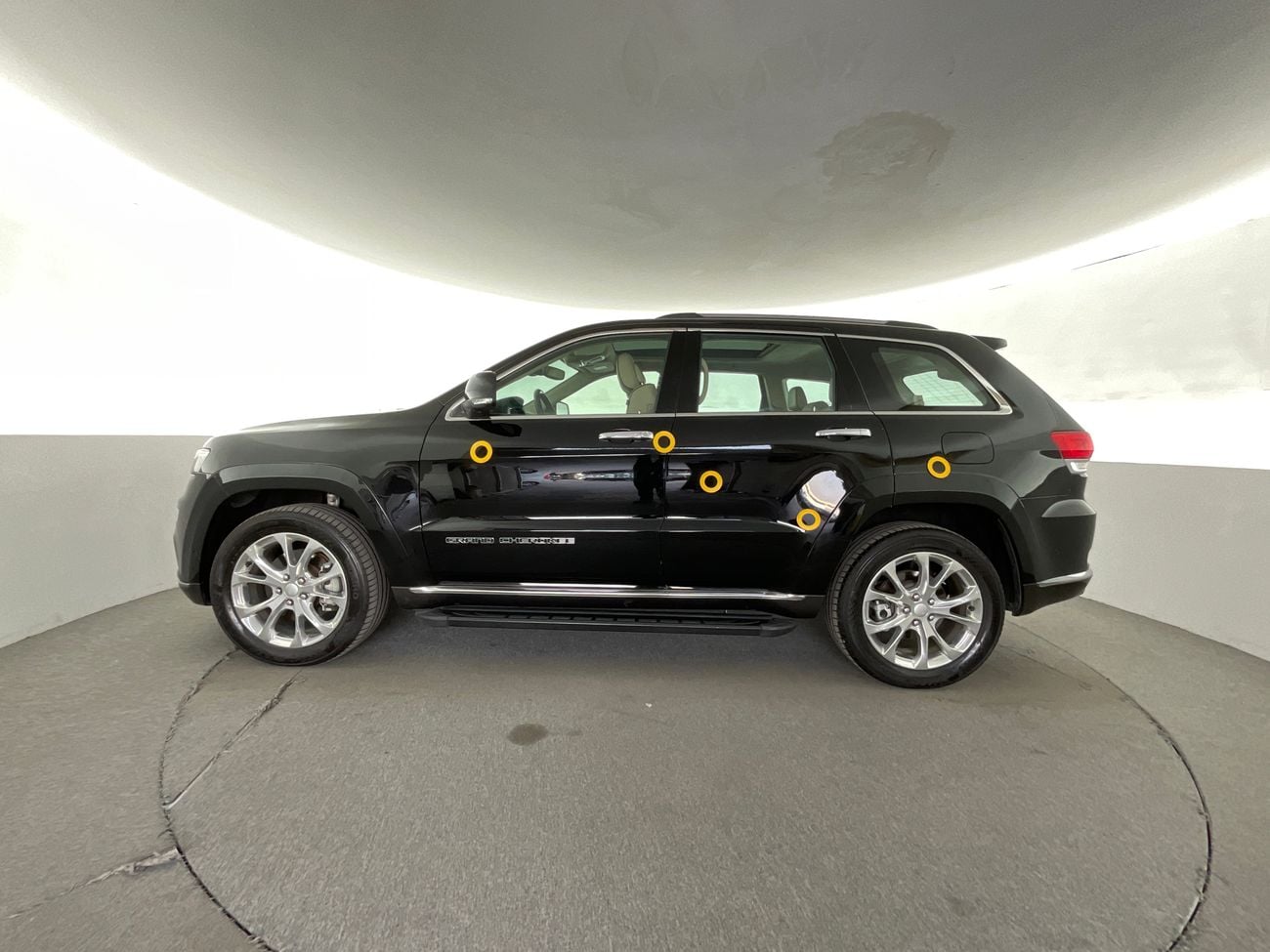 جيب جراند شيروكي Summit | upto AED 20,000 Ramadan Discount | شامل الضمان | 0 ﺪﻔﻋﺓ ﺃﻮﻟﻯ