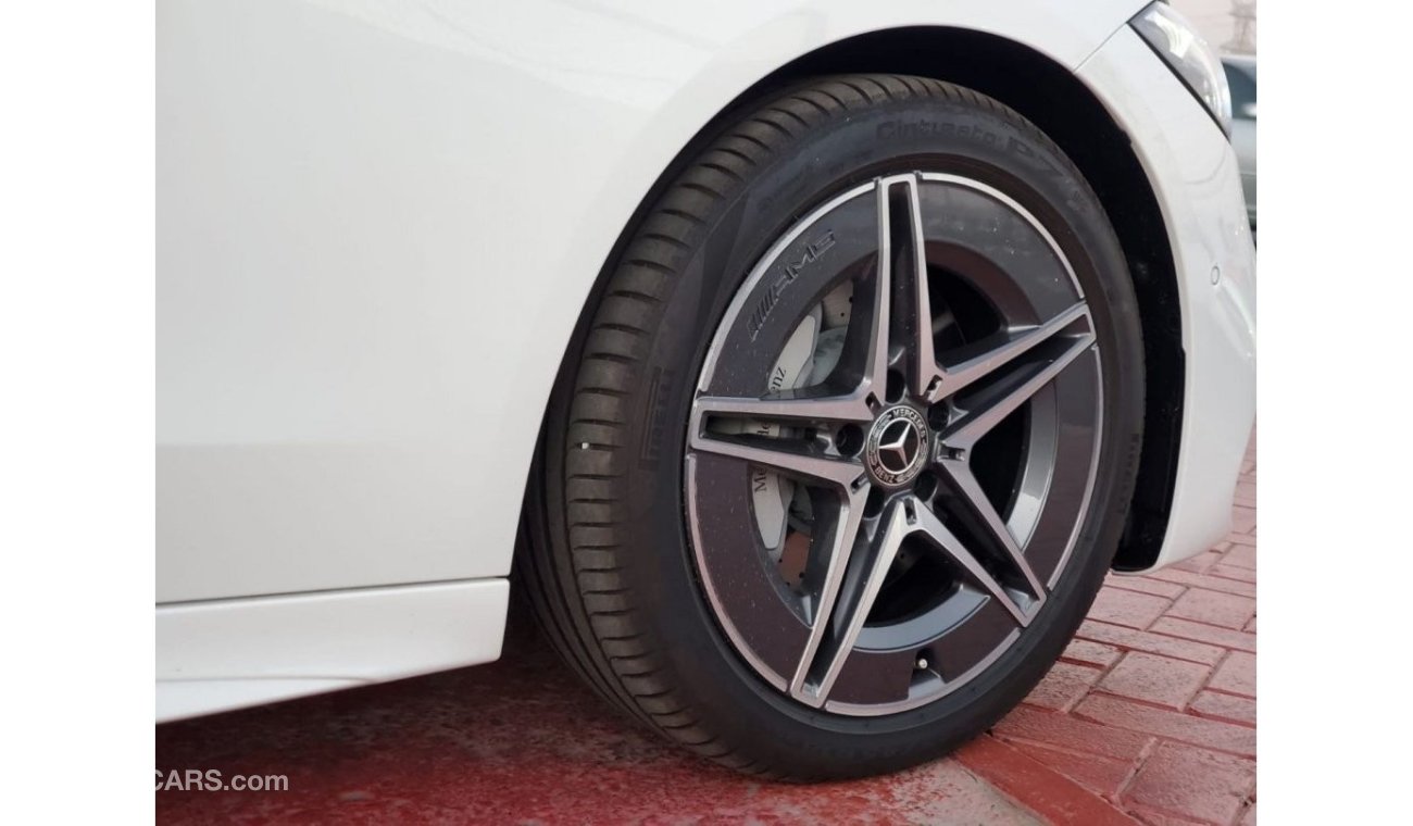 Mercedes-Benz C 200 Mercedes-Benz C200 2022 sedan AWD 1.5L petrol White  color