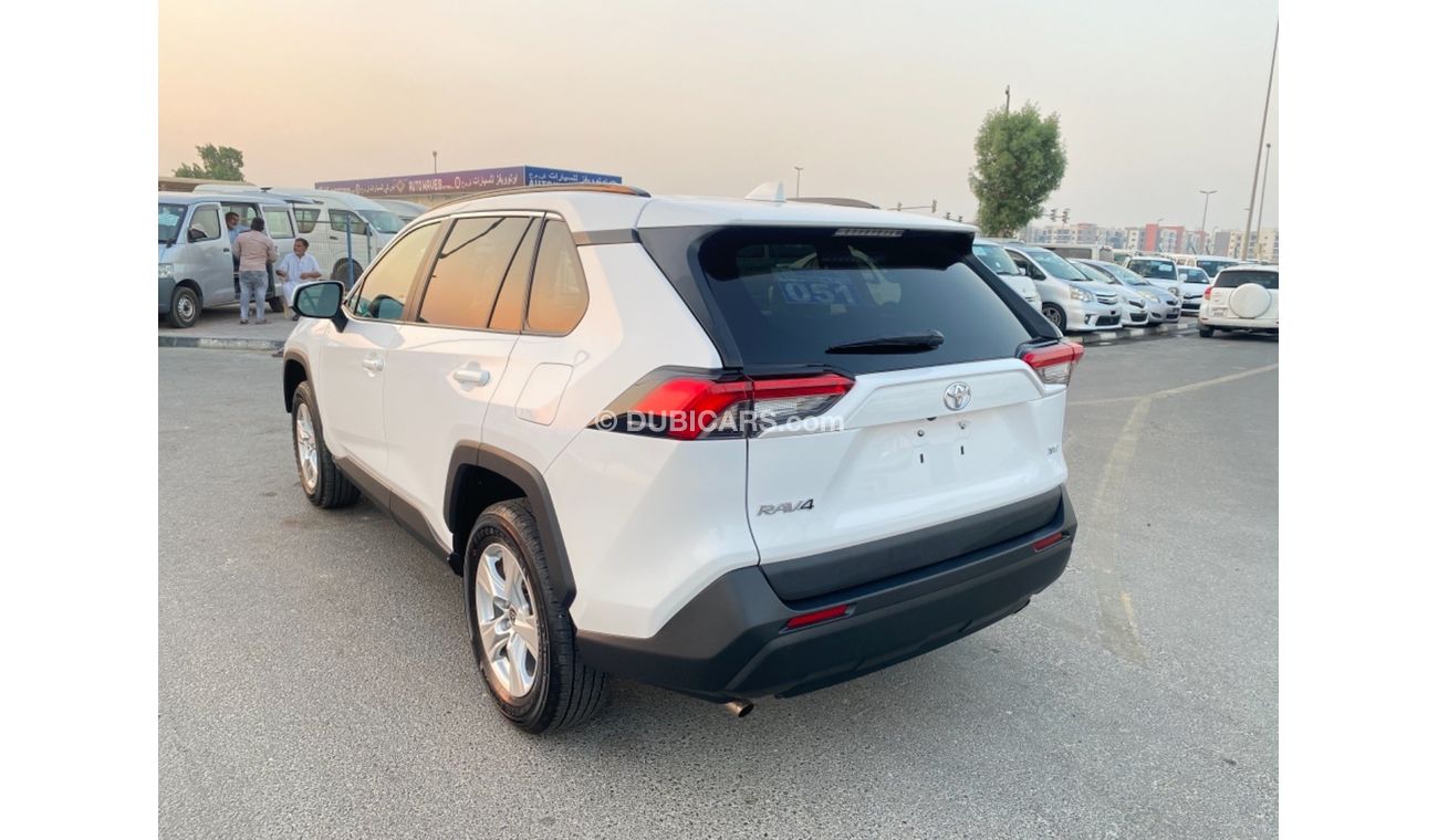 Toyota RAV4 XLE 2021 full option