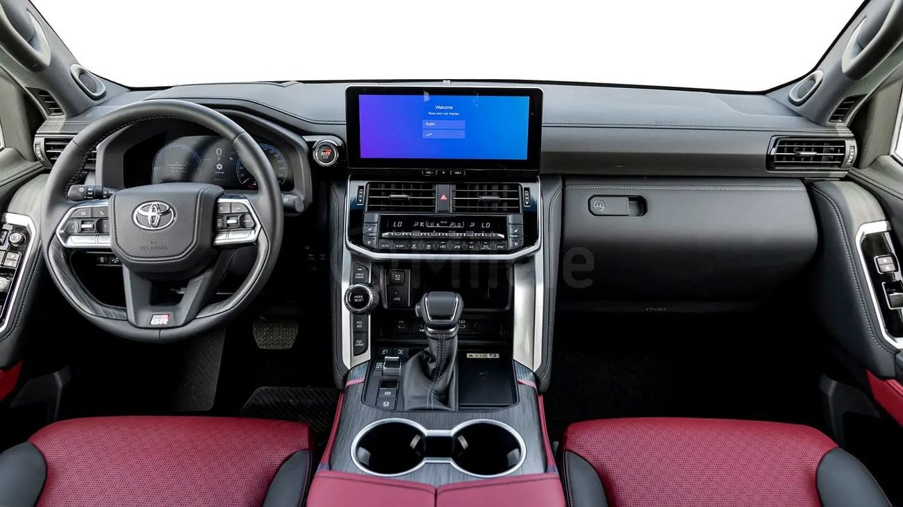 تويوتا لاند كروزر LC 300 GR SPORT | IN-HOUSE FINANCING AVAILABLE | 0% DOWNPAYMENT (BANK)