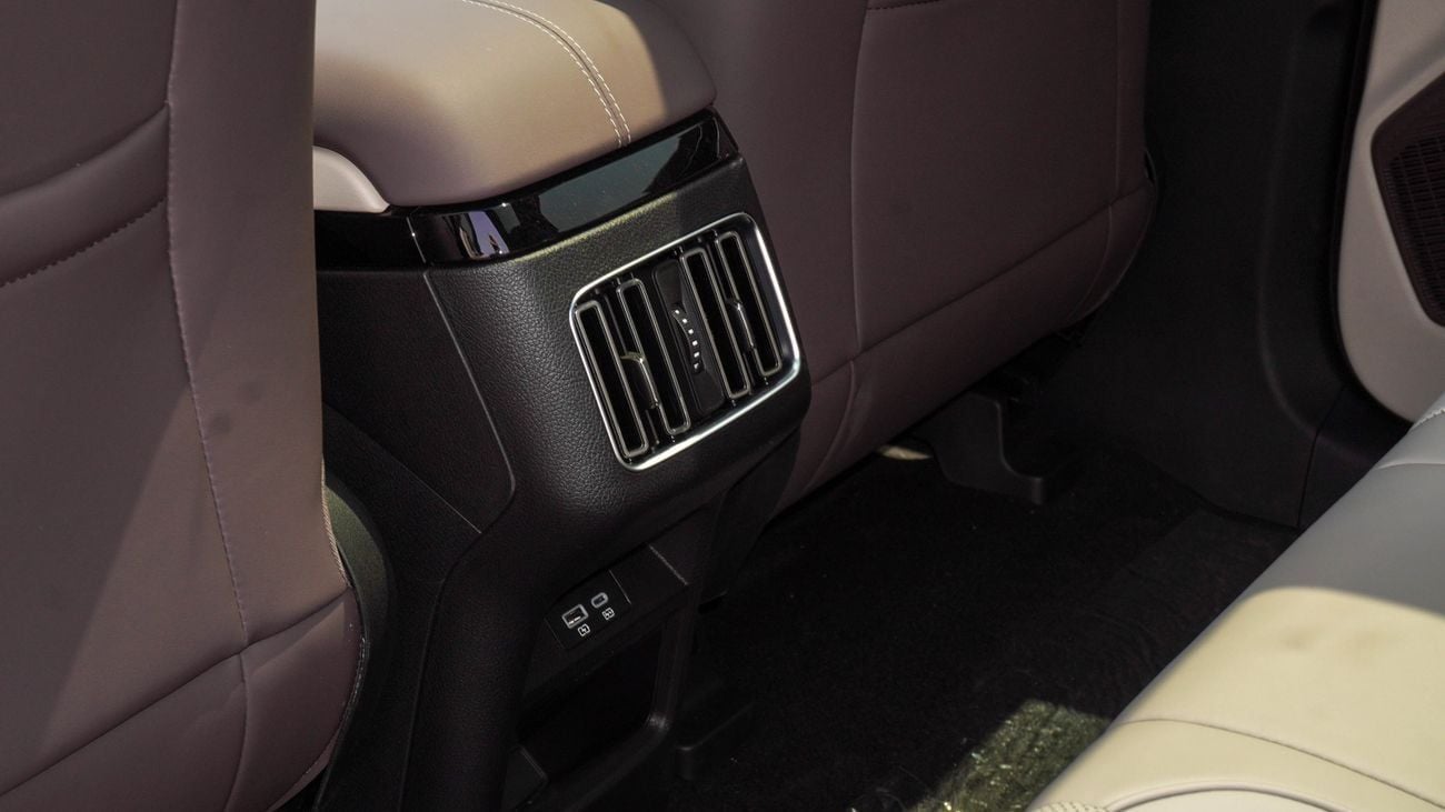 بي واي دي سونغ بلس Brand New BYD Song Plus EV 2025 Export 2WD|White/Grey|N-SONG-PLUS-E-25|