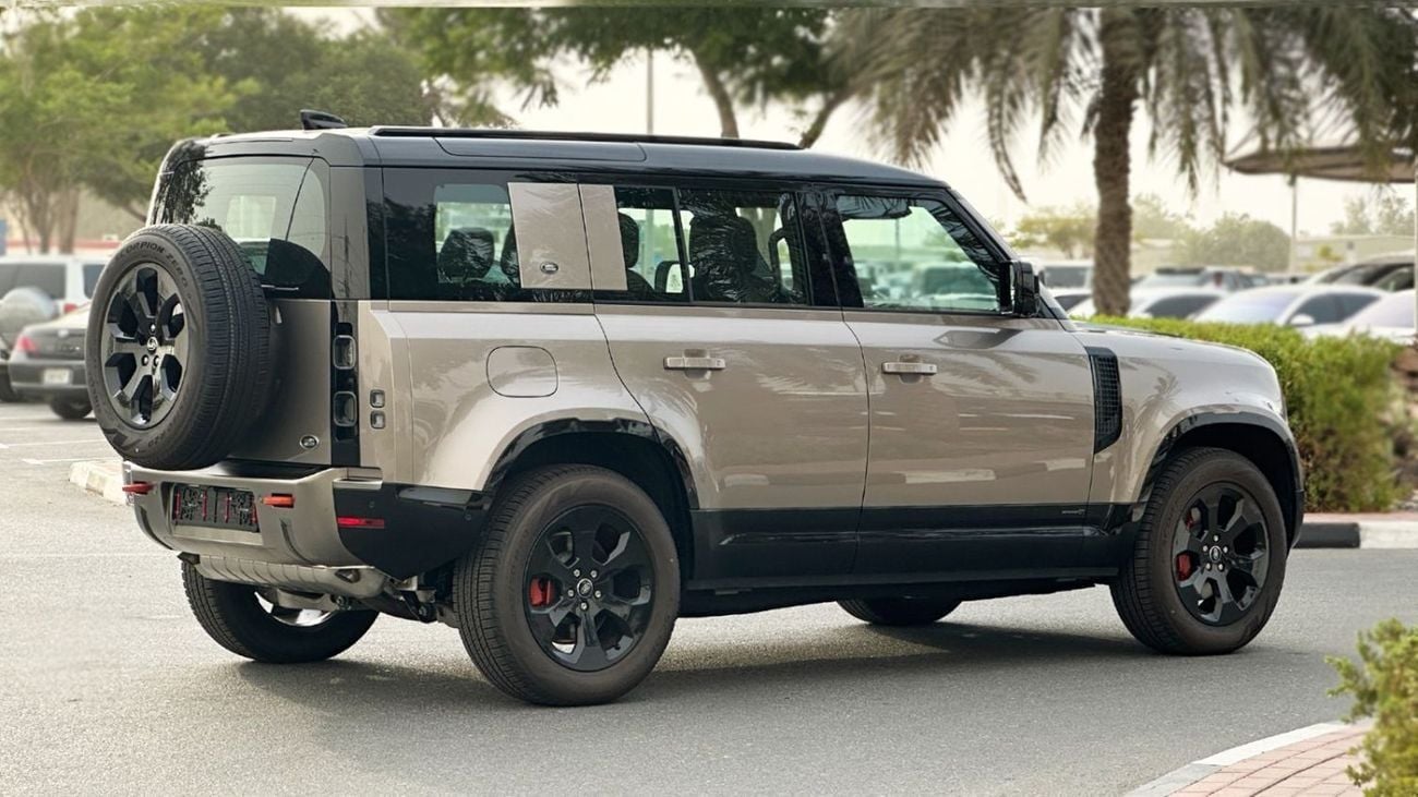 لاند روفر ديفندر P400 110 X-Dynamic HSE 3.0L (5 Seater)