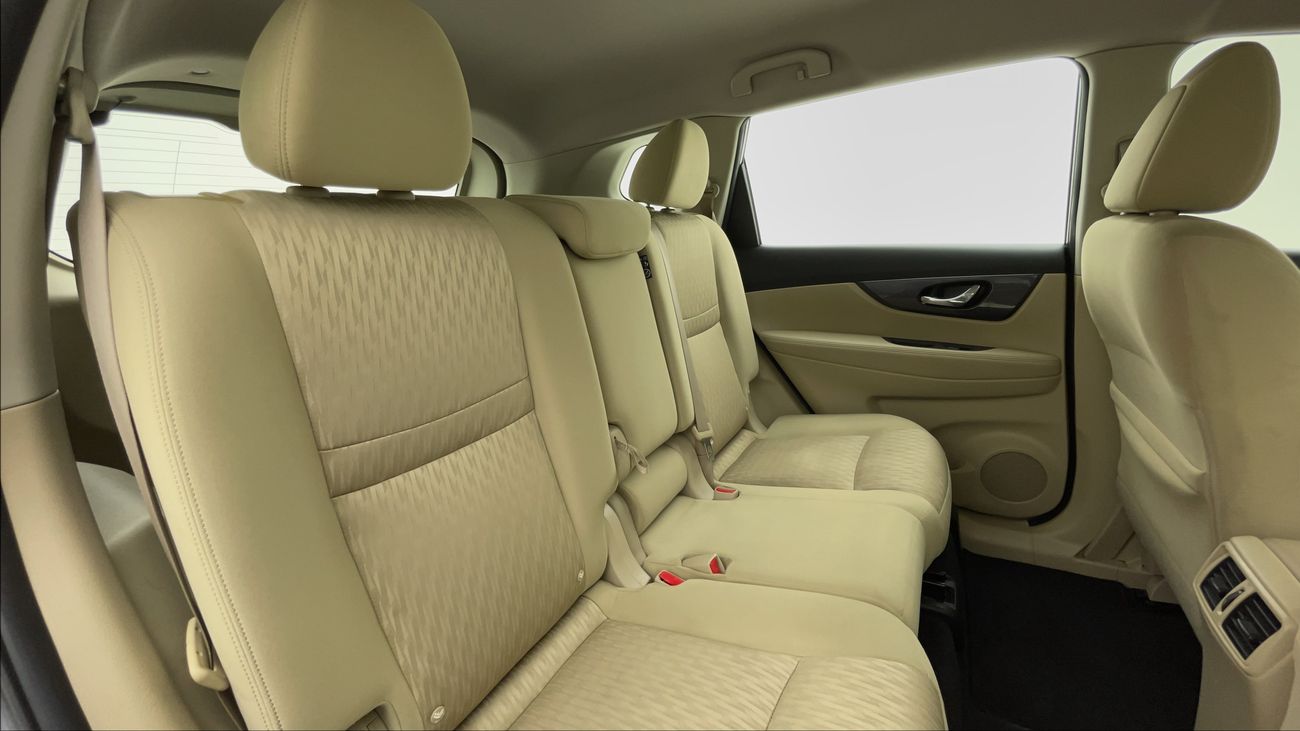 نيسان إكس تريل S 2.5 | بدون دفعة مقدمة | اختبار القيادة في المنزل