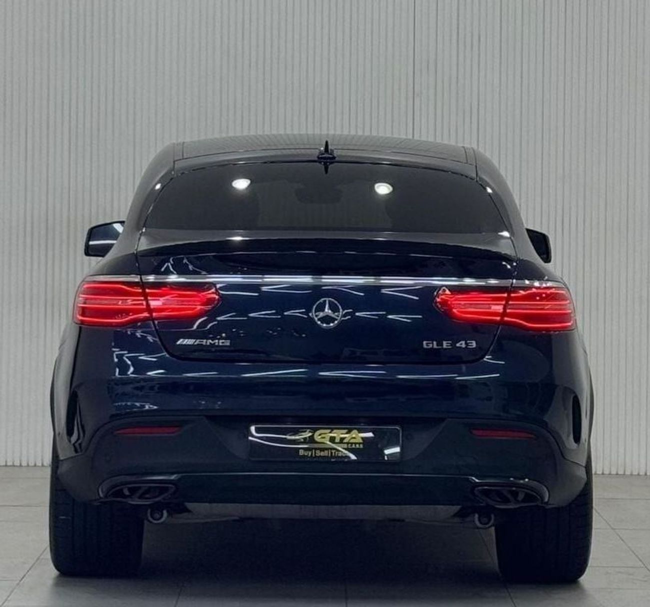 مرسيدس بنز GLE 43 AMG Std 3.0L 2018 Mercedes-Benz GLE 43 AMG, 1 Year Warranty, Full Service History, GCC